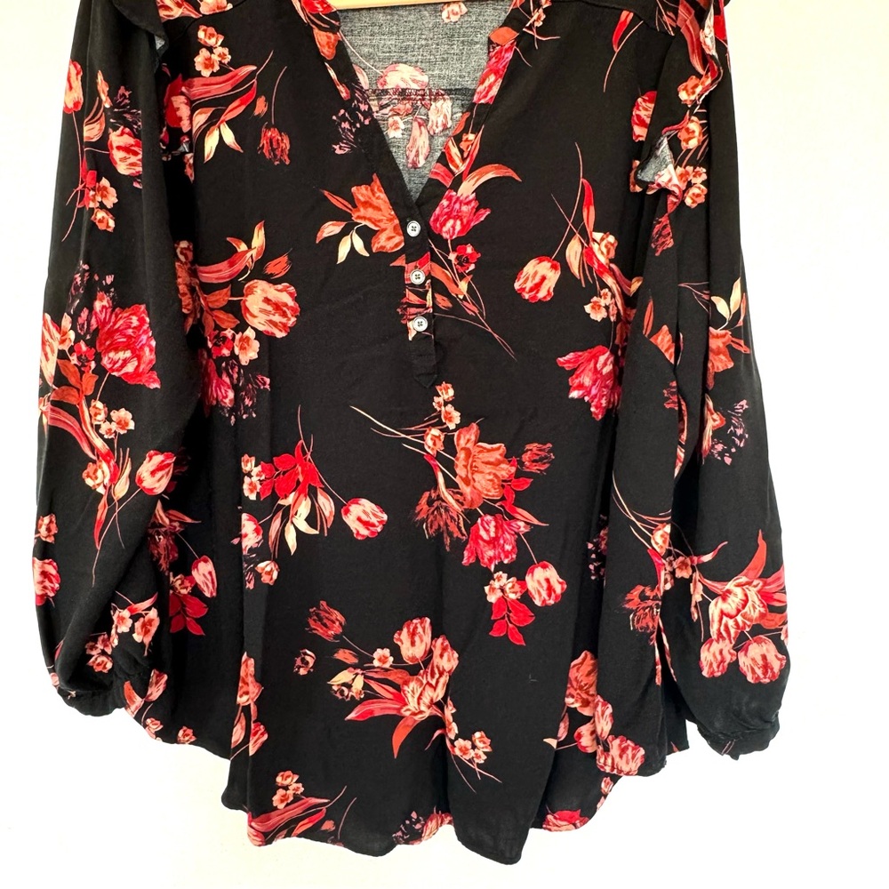 Torrid Challis Ruffle Trim Pullover Top Womens Plus  Black Floral Sz 3X - Picture 7 of 14